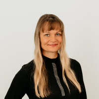 Mr. Zuzana Varmecka