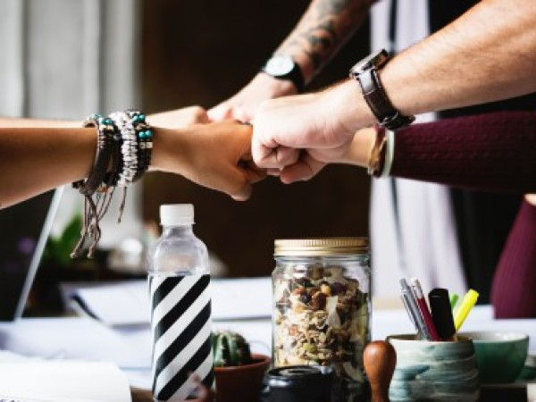 How to prepare non-traditional teambuilding combined with employee motivation